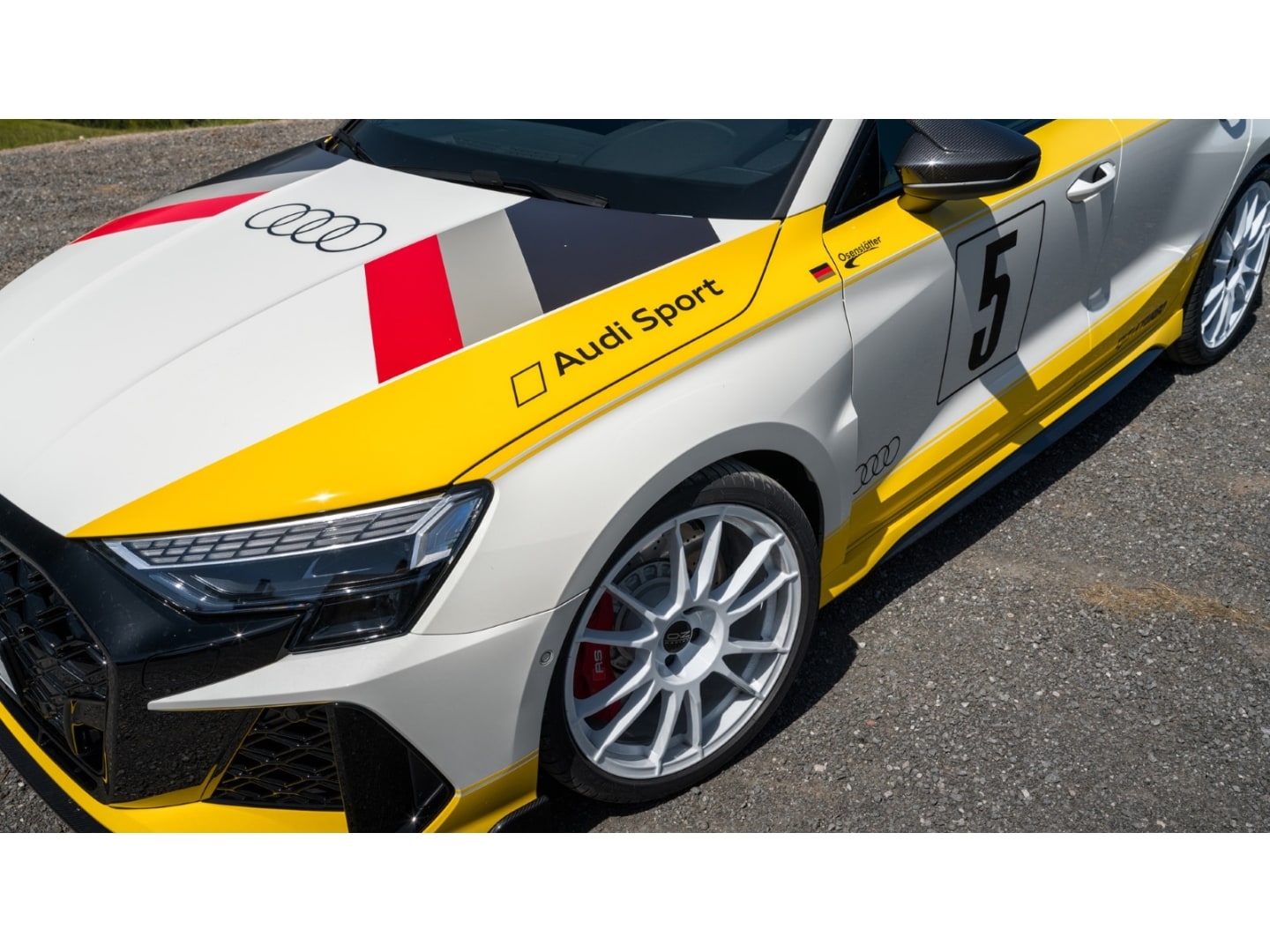 Bild über Audi RS 3 Sportback TFSI quattro S tronic - für weitere Informationen kontaktieren Sie den Audi Partner