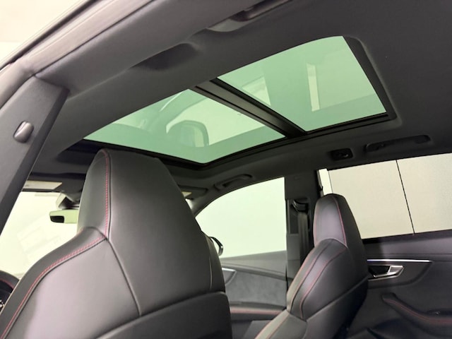 2026 Audi RS Q8 Base - Photo 16