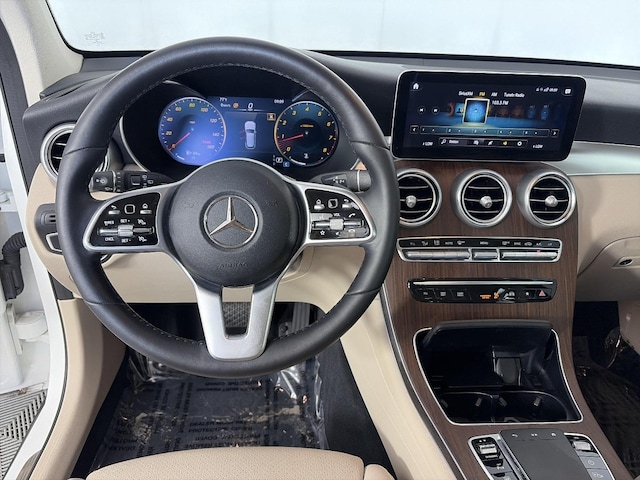 2022 Mercedes-Benz GLC 300