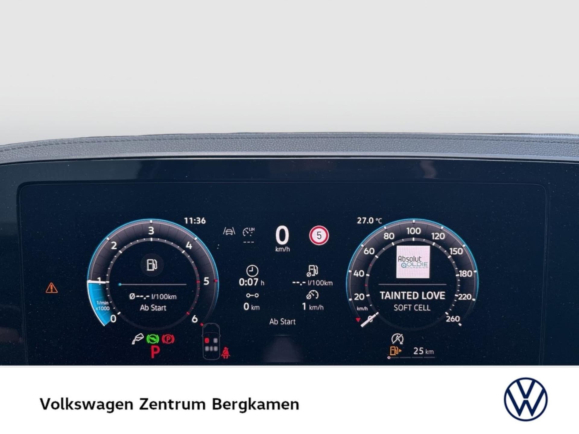 Volkswagen Passat Elegance