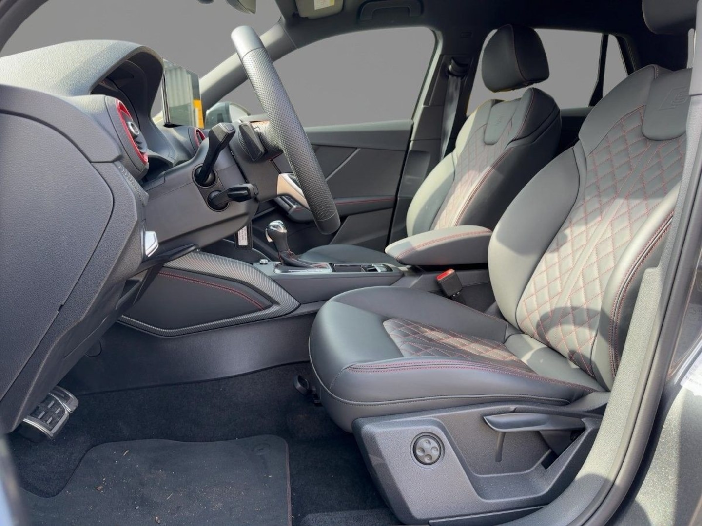 Bild über Audi Q2 S line 35 TFSI 110(150) kW(PS) S tronic - für weitere Informationen kontaktieren Sie den Audi Partner