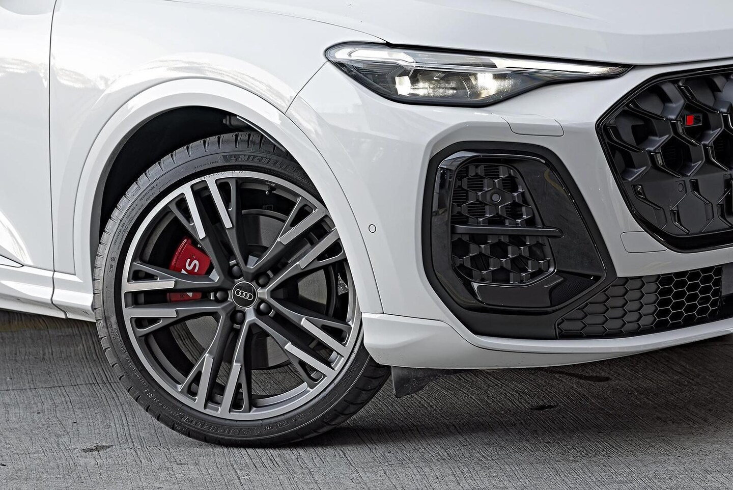 Image about Audi SQ5 SUV TFSI 270 kW edition one