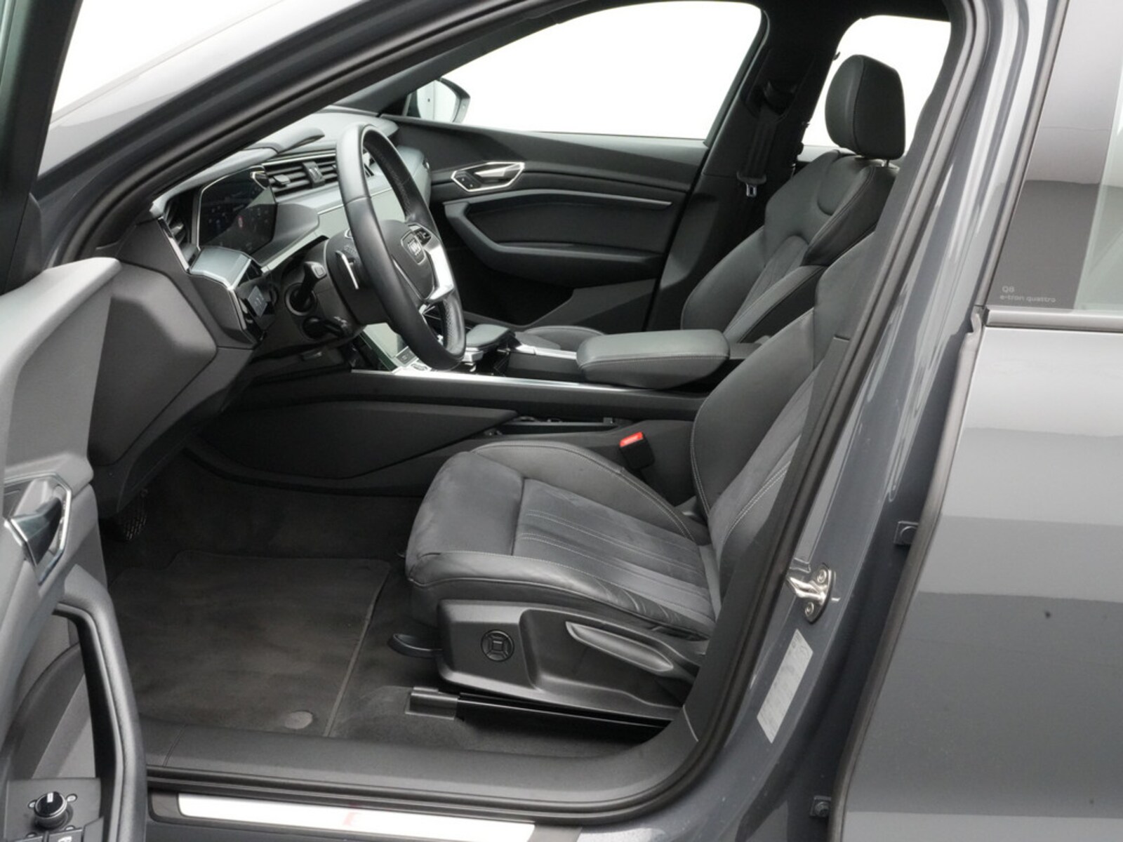 Audi Q8 e-tron – Bild 15