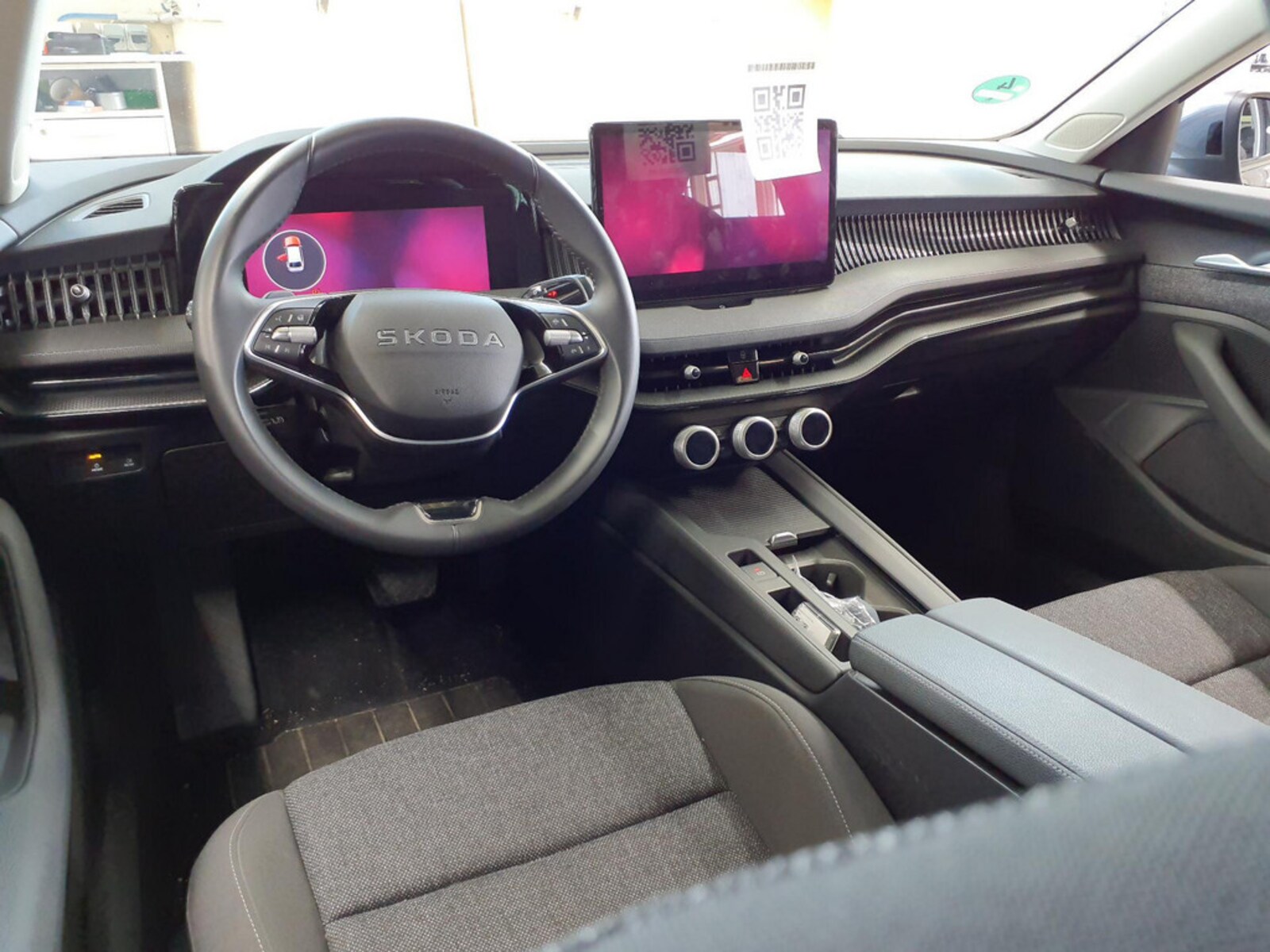 Škoda Superb Combi – Bild 8