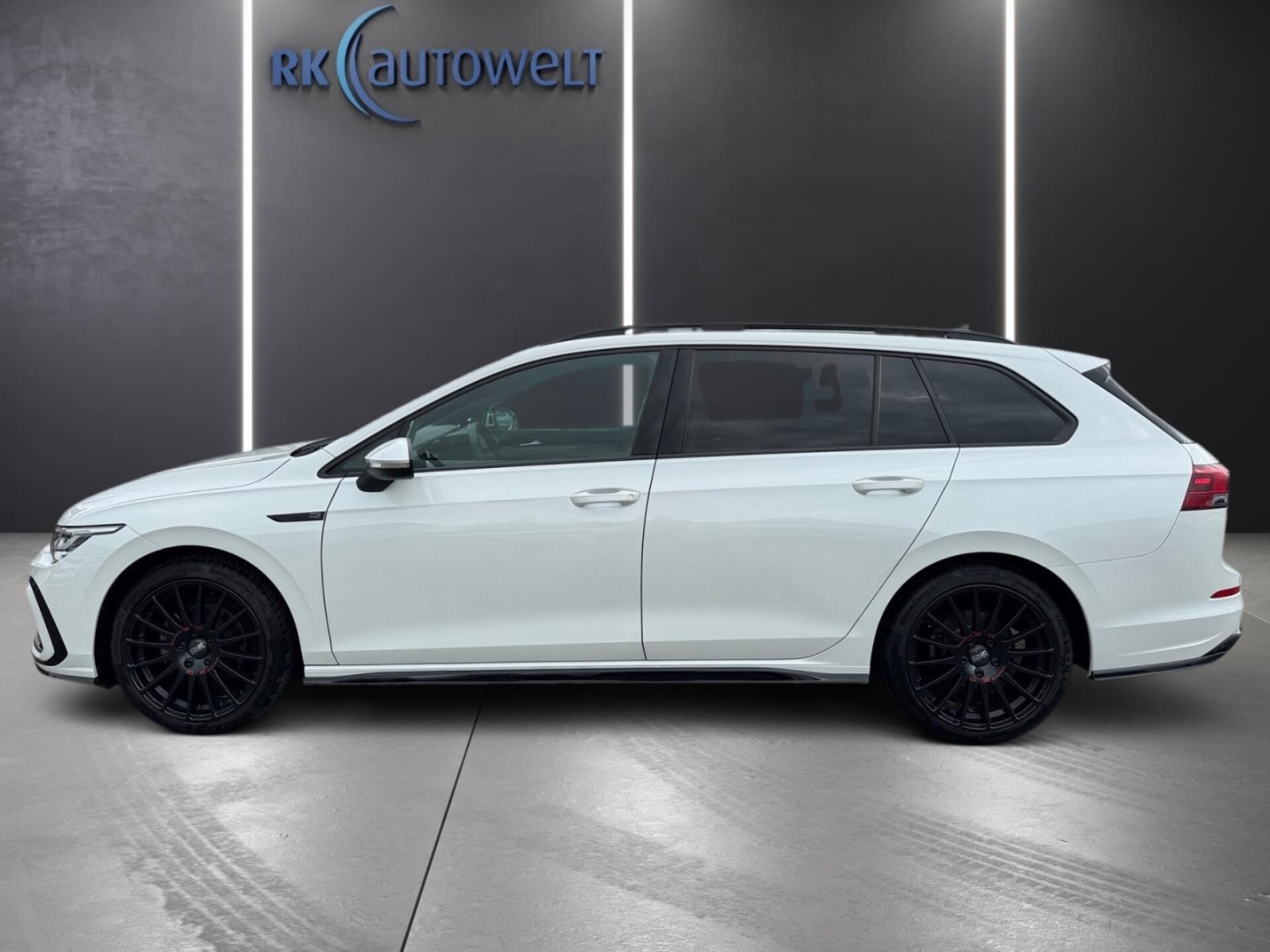 Volkswagen Golf Variant R-Line