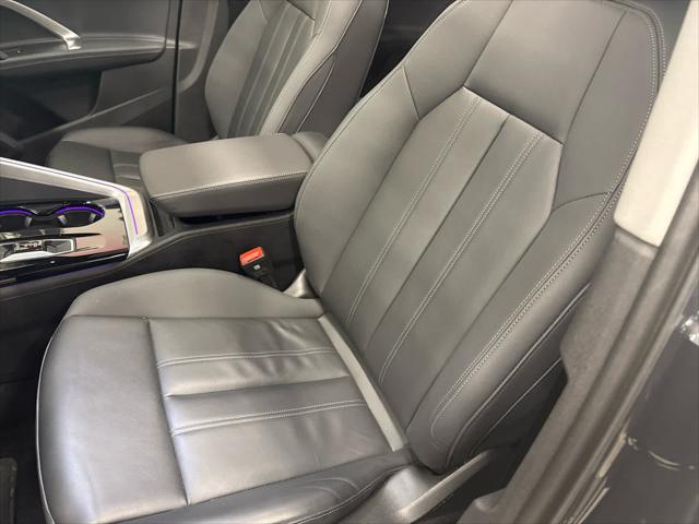 2025 AUDI Q5 - Image 16