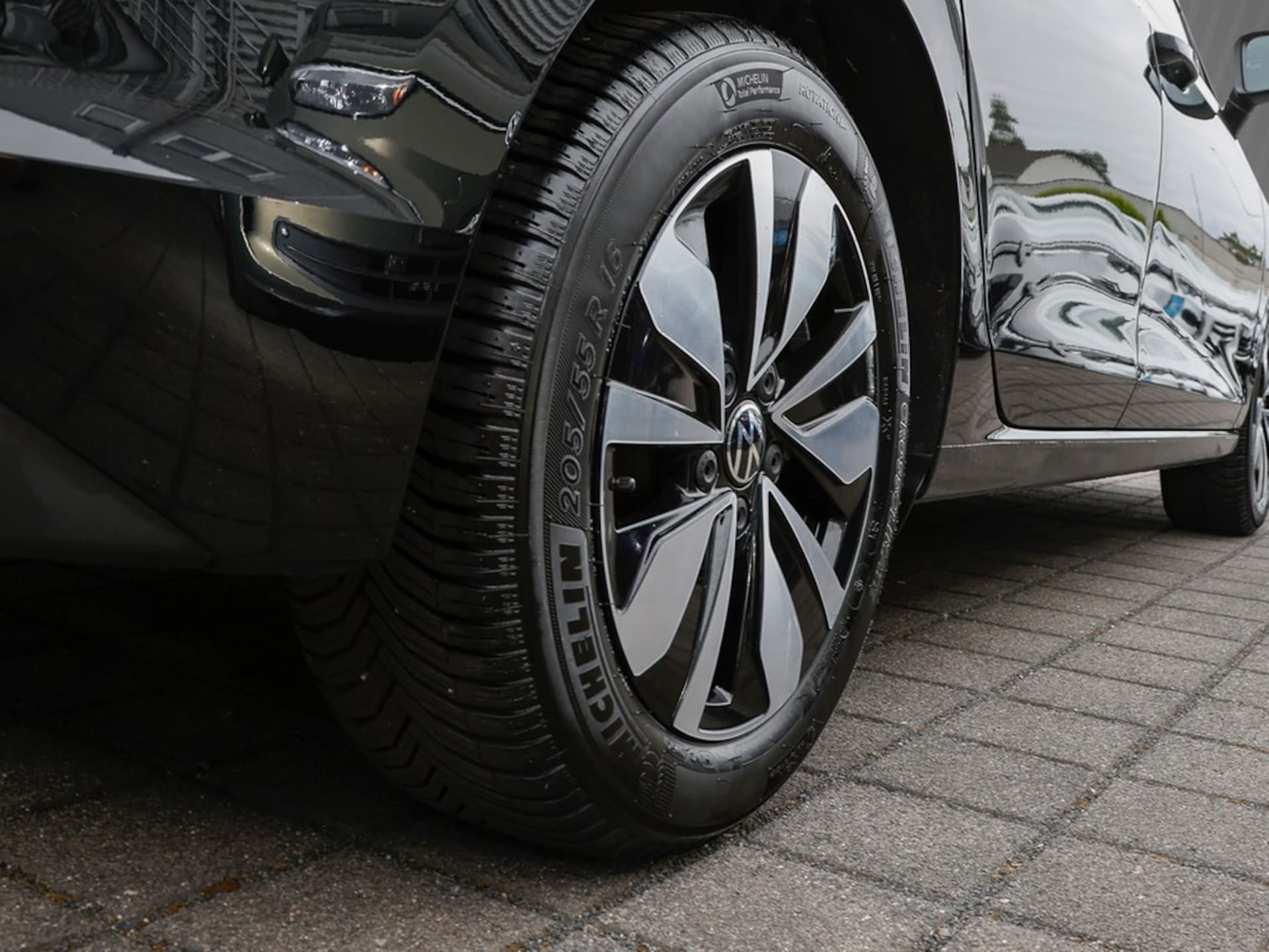 Volkswagen Golf Life