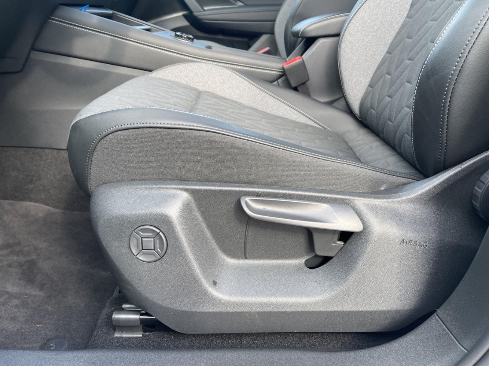 Volkswagen Tiguan – Bild 10