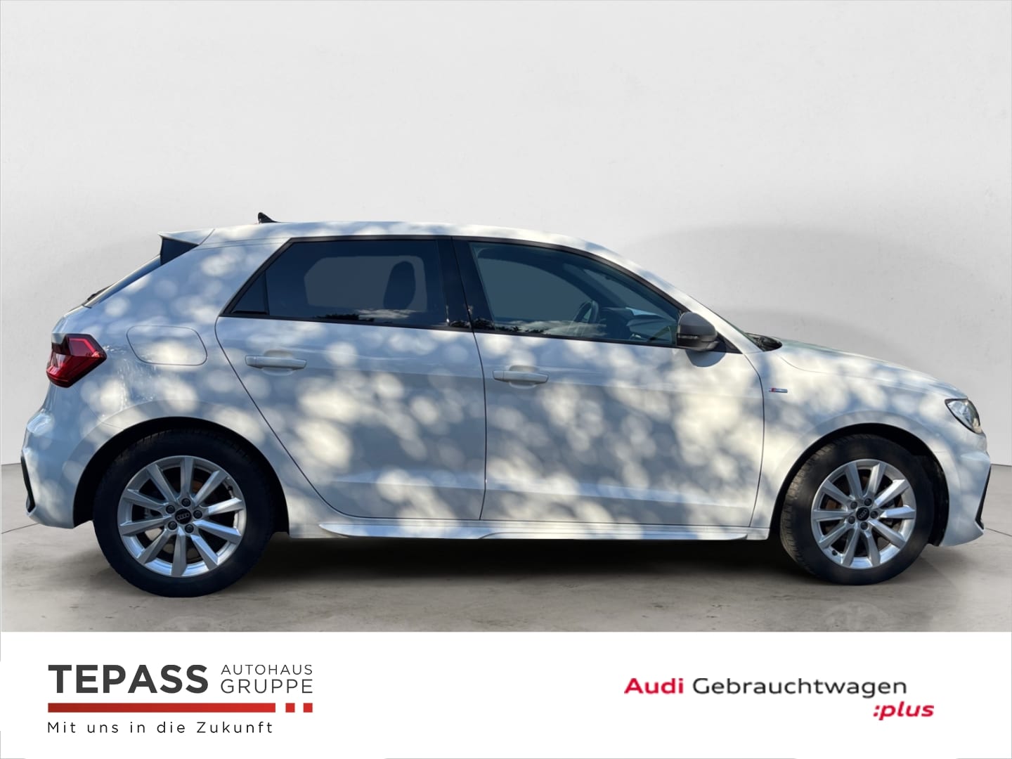 Bild über Audi A1 Sportback S line 30 TFSI Schaltgetriebe - für weitere Informationen kontaktieren Sie den Audi Partner
