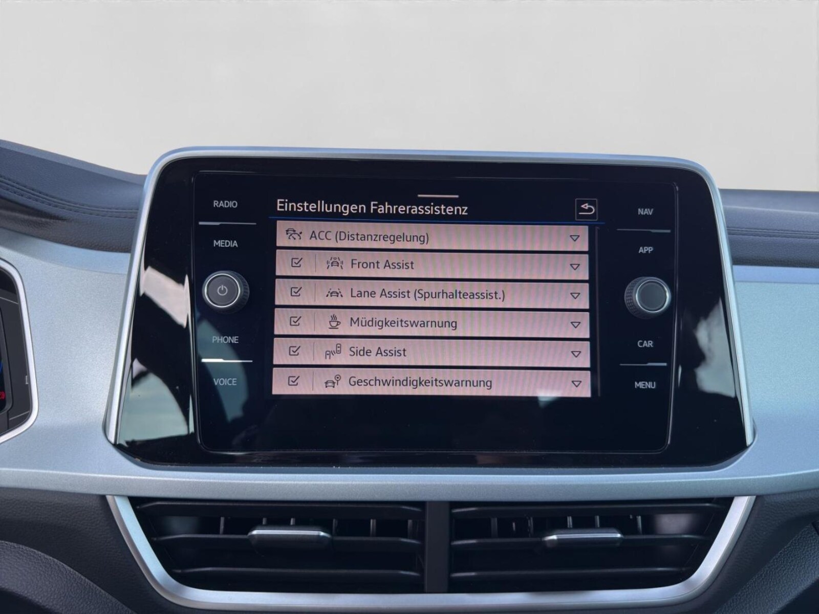 Volkswagen T-Roc Cabriolet – Bild 11