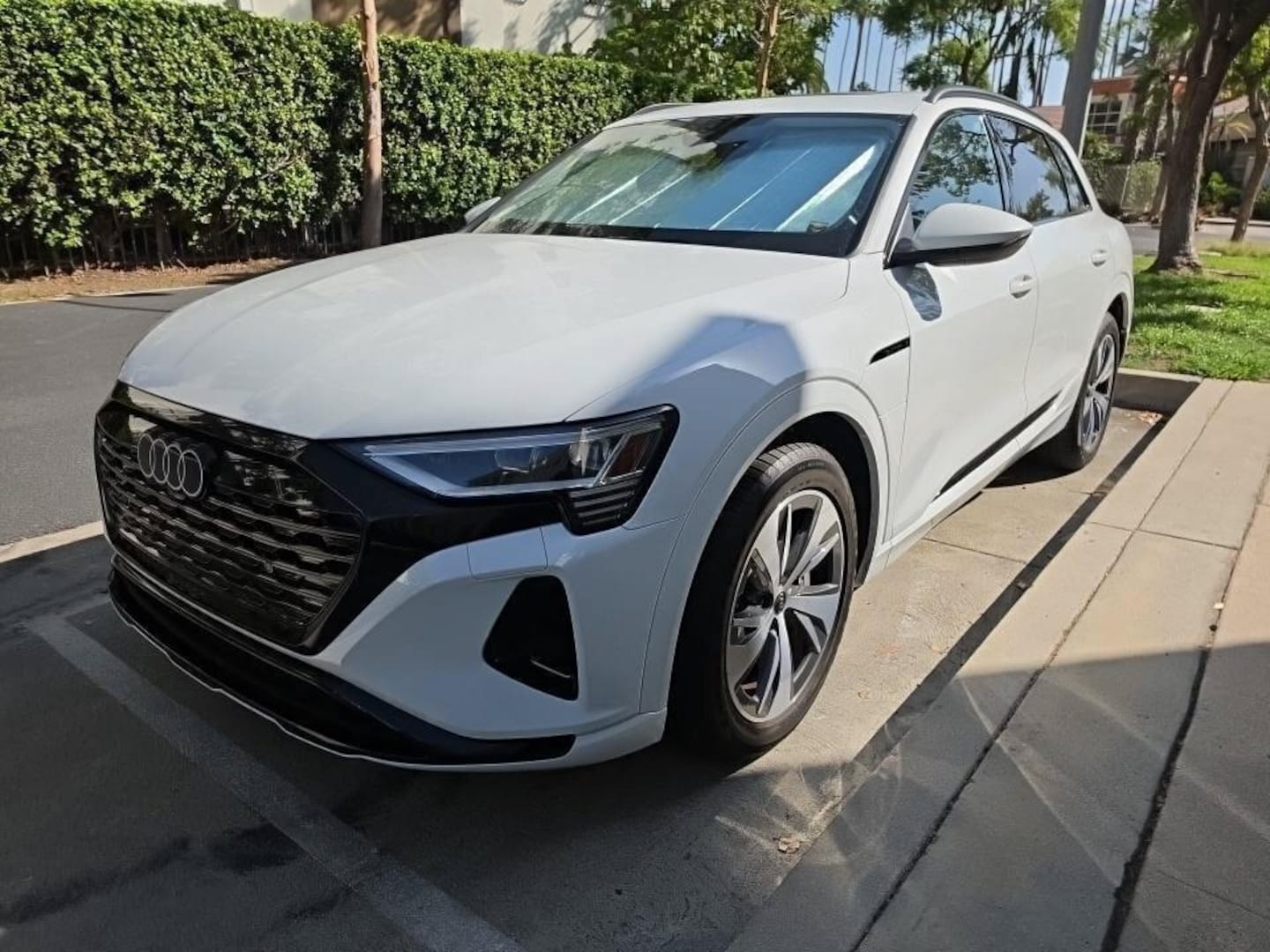 2024 Audi Q8 e-tron