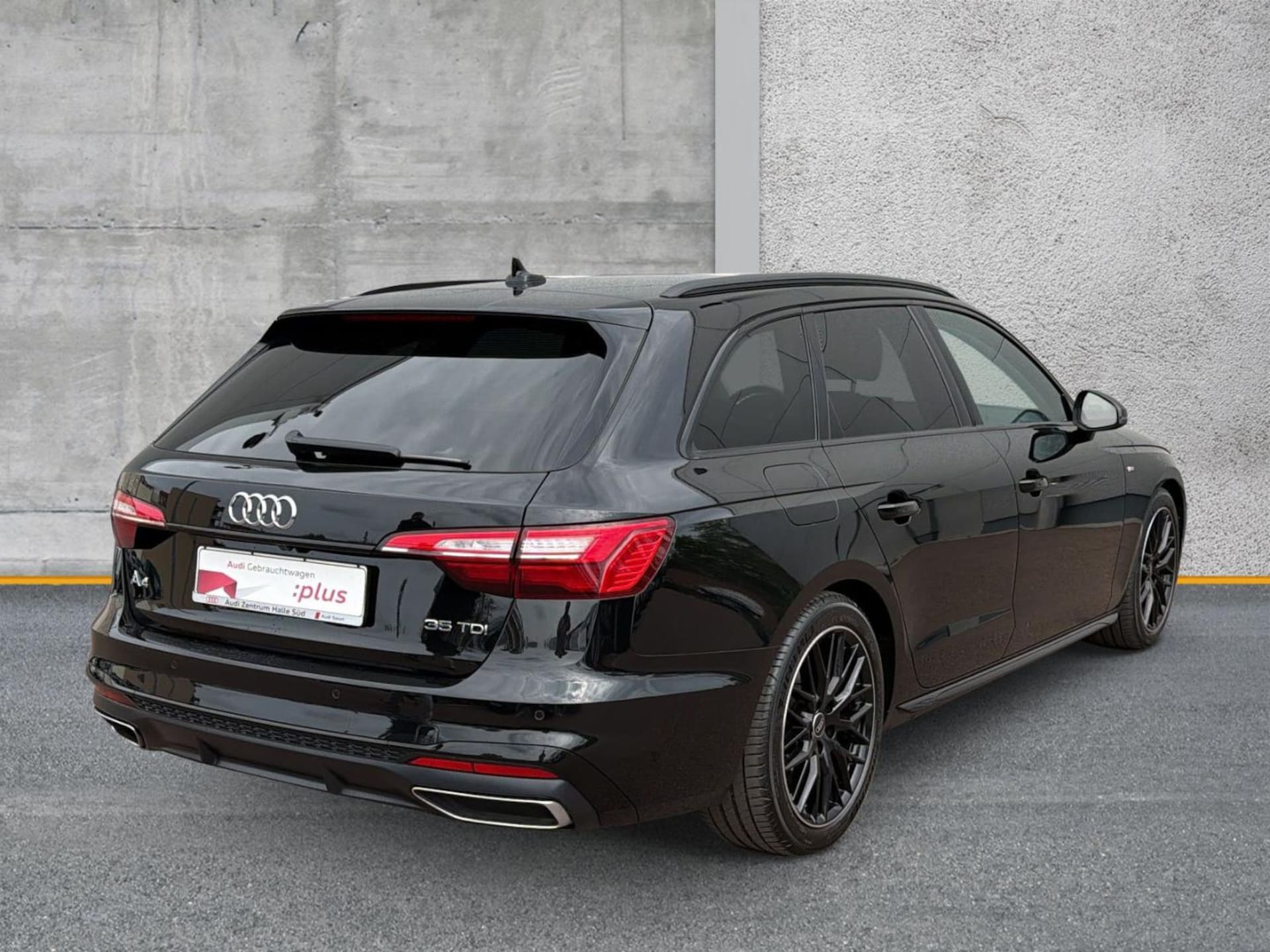 Audi A4 Avant S line