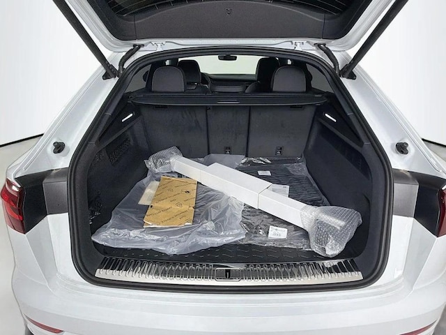 2026 Audi Q8 Premium Plus - Photo 28