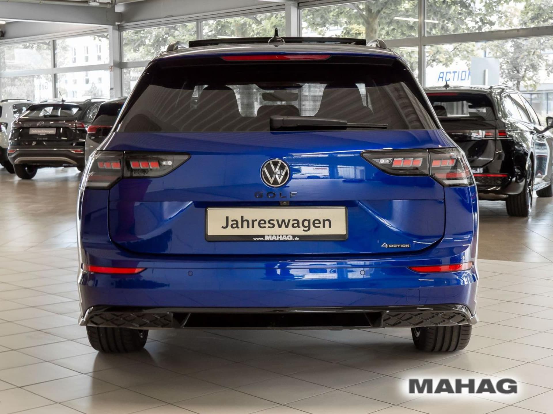 Volkswagen Golf Variant R-Line