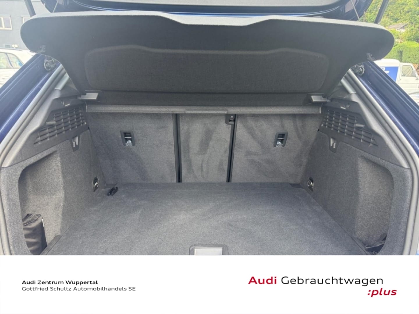 Bild über Audi A3 Sportback S line 35 TFSI Schaltgetriebe - für weitere Informationen kontaktieren Sie den Audi Partner