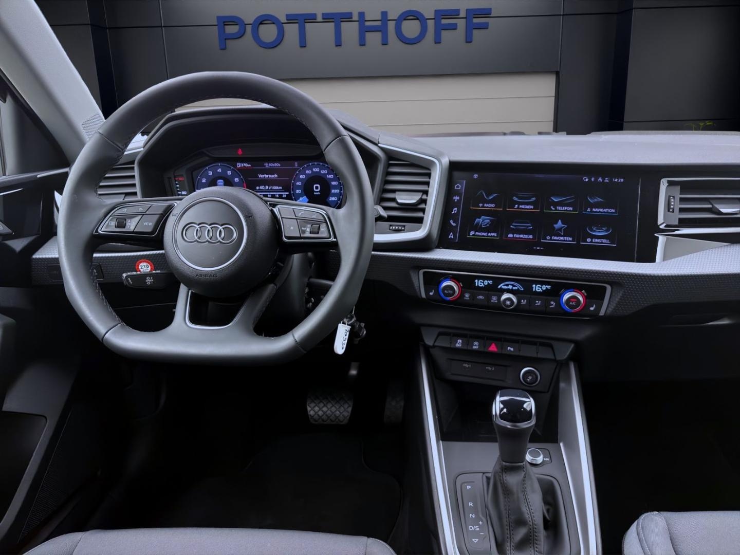 Bild über Audi A1 allstreet 30 TFSI S tronic - für weitere Informationen kontaktieren Sie den Audi Partner