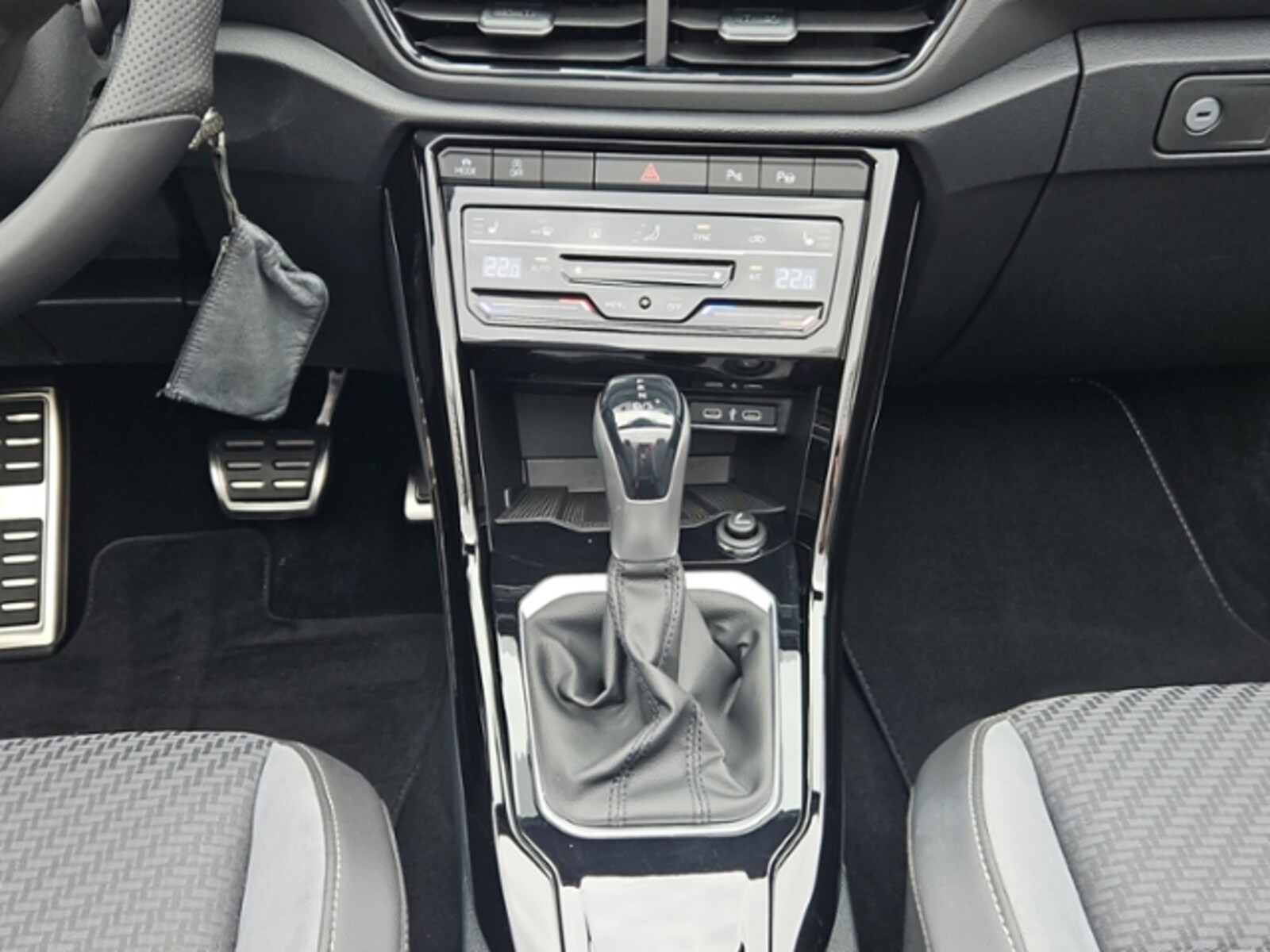 Volkswagen T-Roc Cabriolet – Bild 11