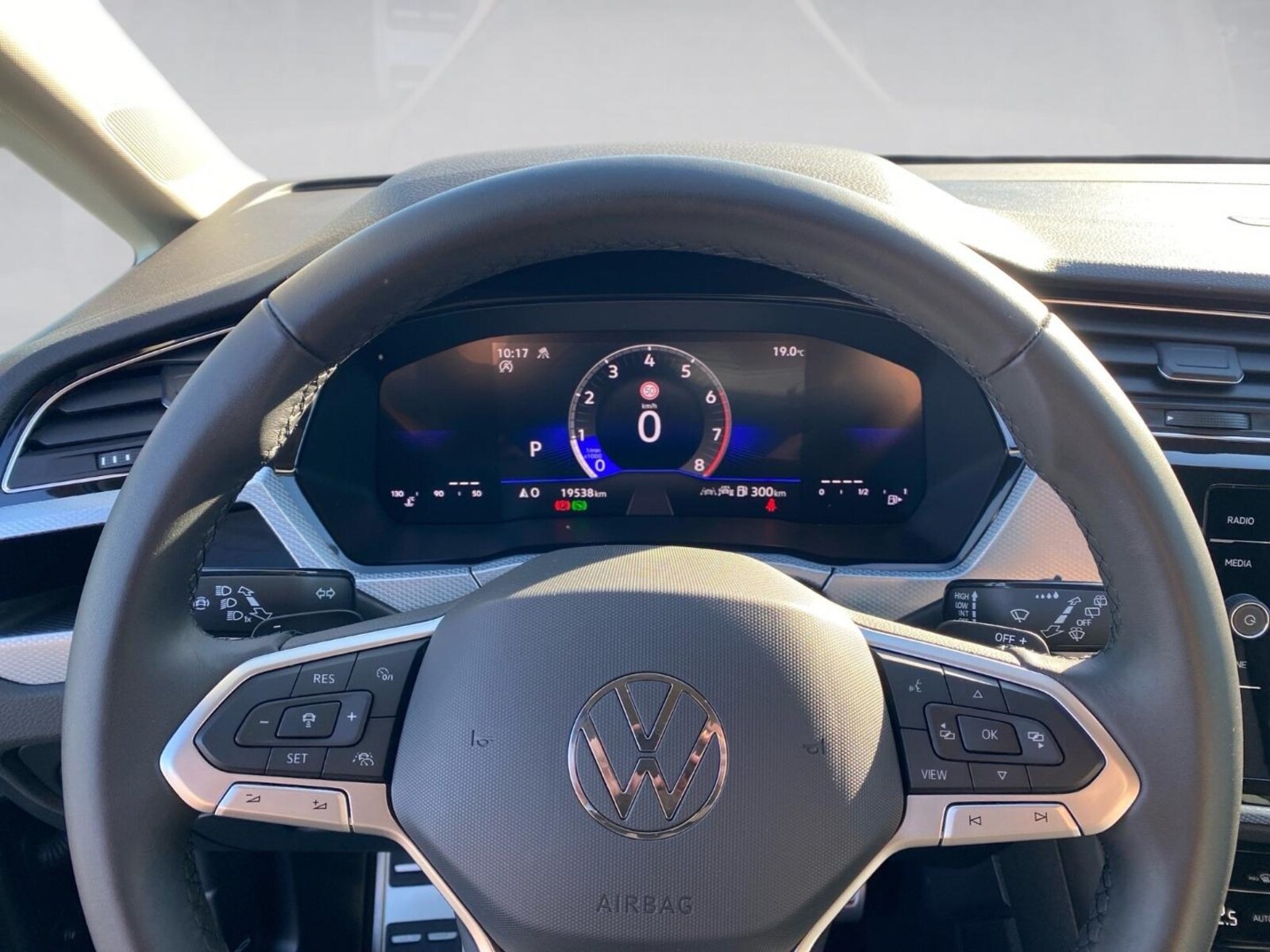 Volkswagen Touran – Bild 16
