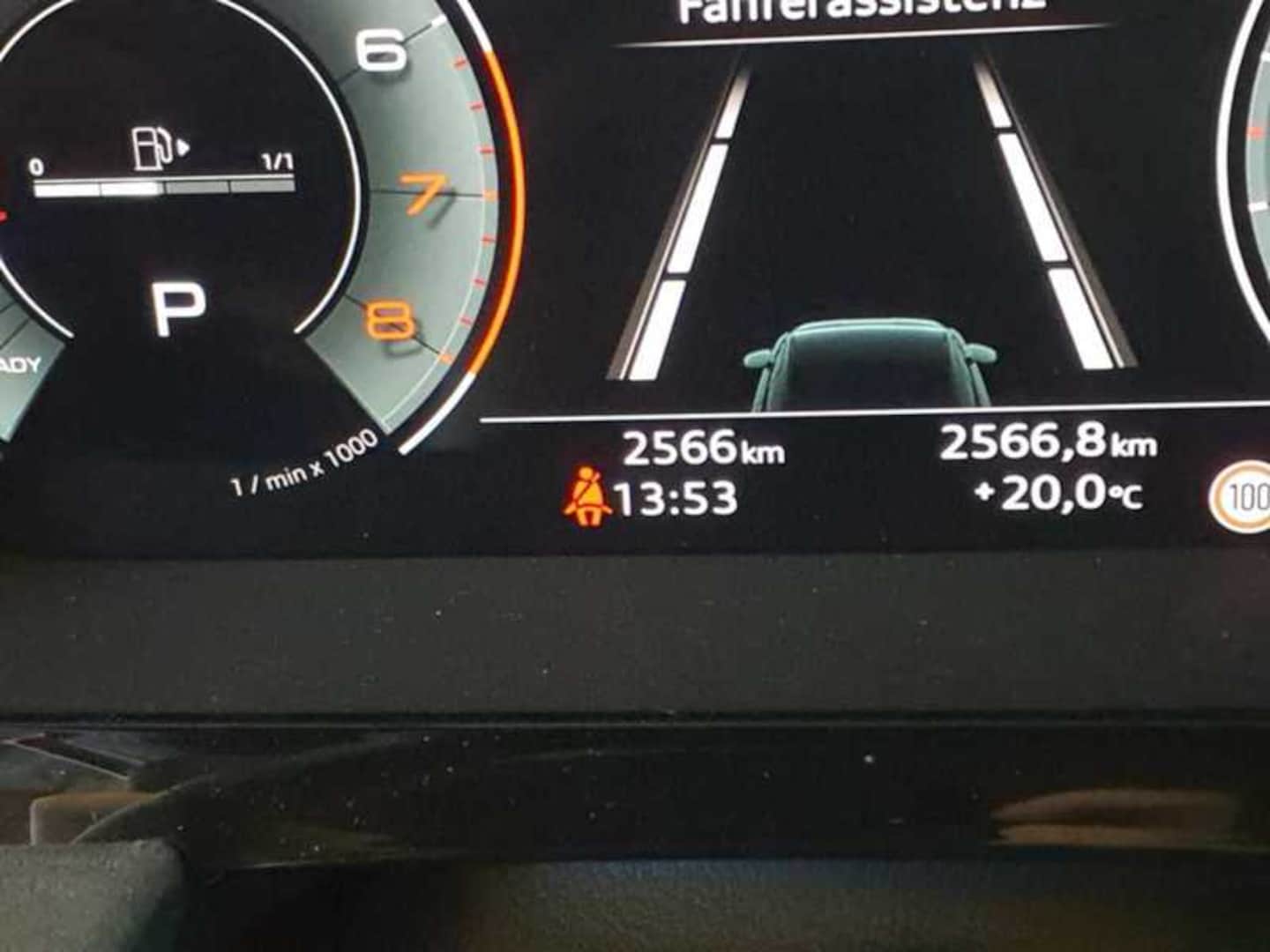 Bild über Audi A3 Sportback TFSI quattro S tronic - für weitere Informationen kontaktieren Sie den Audi Partner