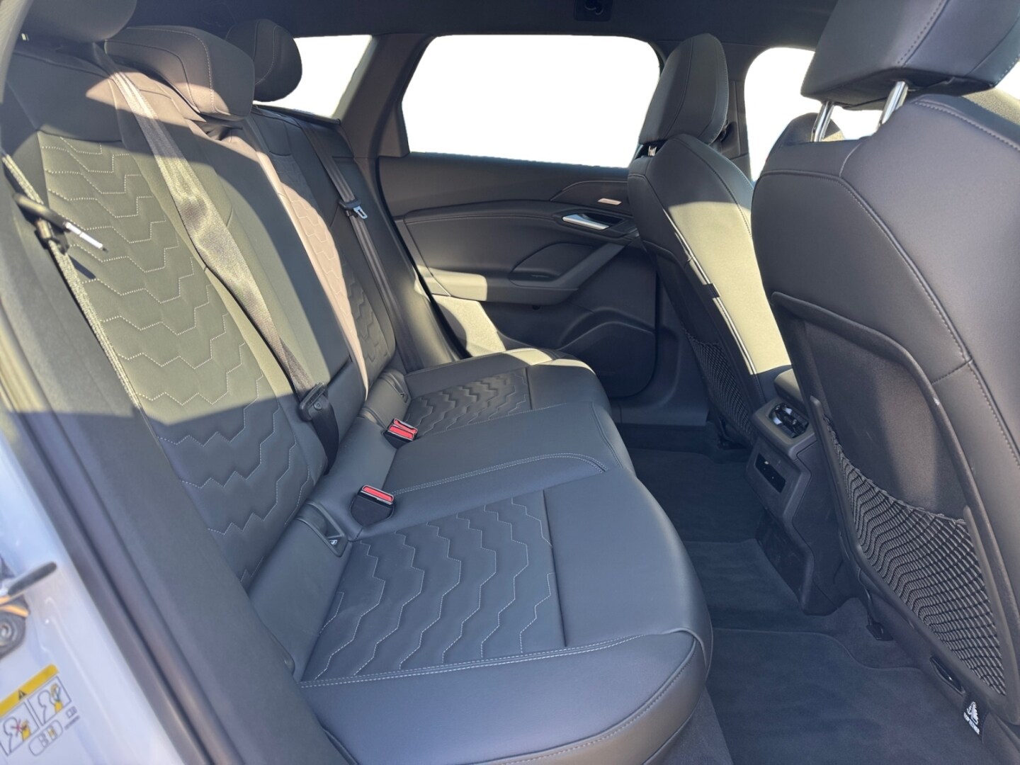 Bild über Audi A6 Avant e-tron S line business e-tron performance 270 kW - für weitere Informationen kontaktieren Sie den Audi Partner