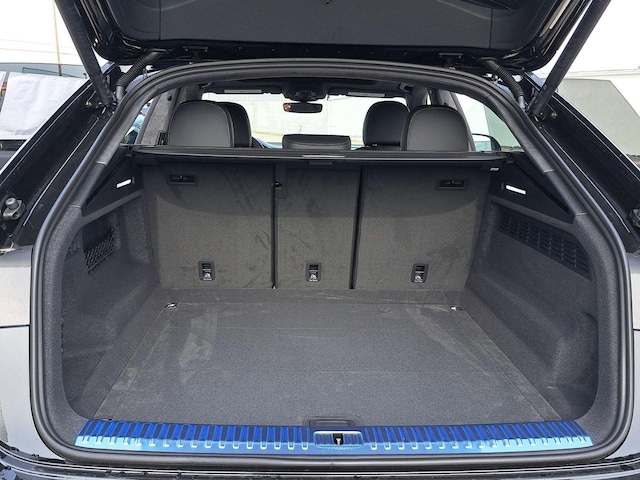 2026 Audi Q8 Prestige - Photo 12