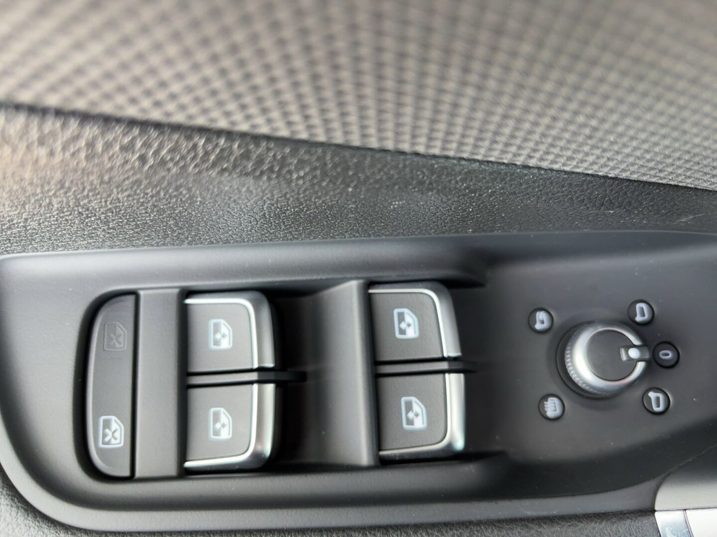 Bild über Audi Q2 advanced 35 TFSI S tronic - für weitere Informationen kontaktieren Sie den Audi Partner