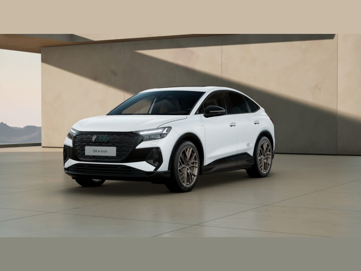 Bild über Audi Q4 Sportback e-tron 45 e-tron - für weitere Informationen kontaktieren Sie den Audi Partner