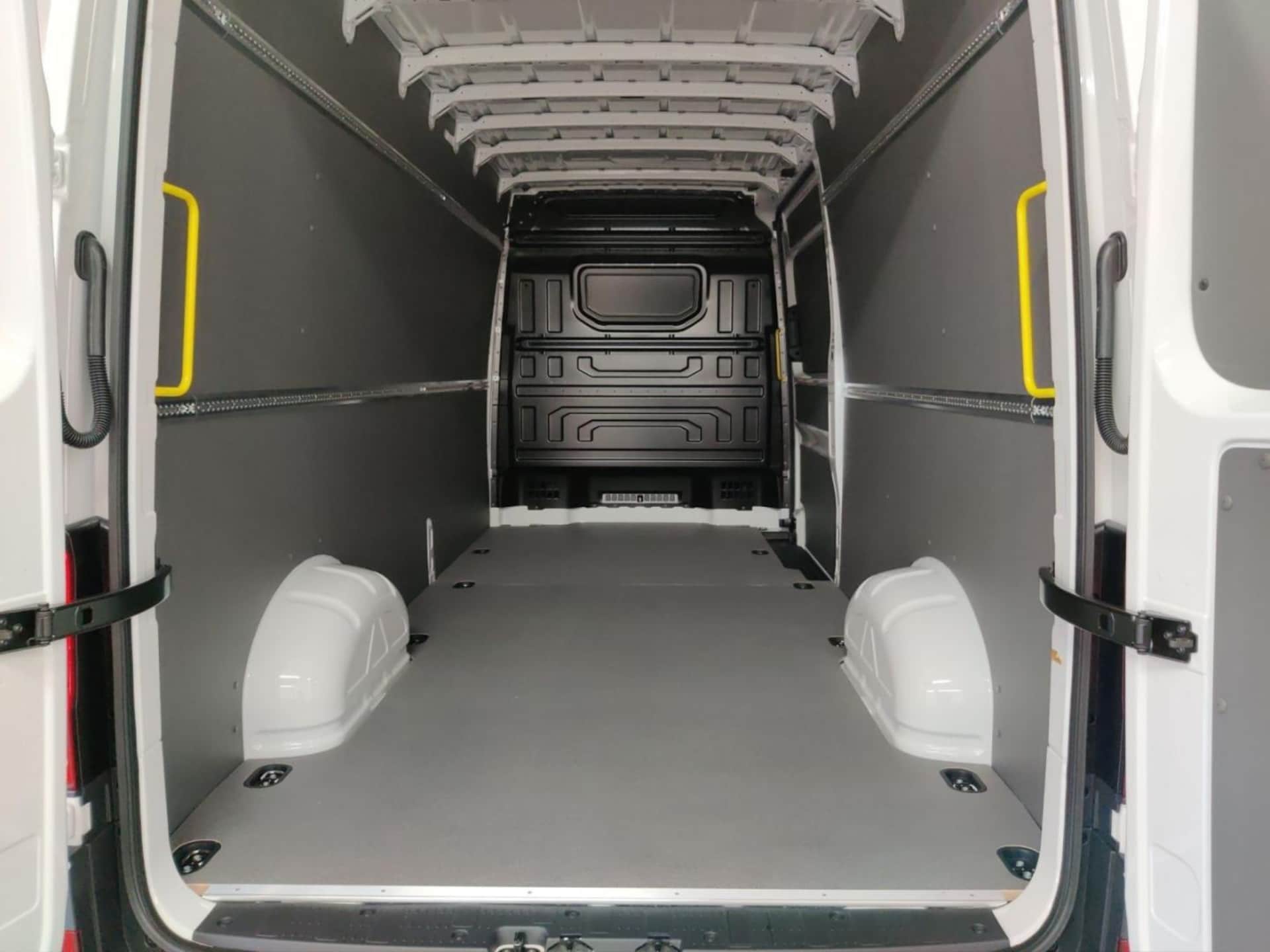 Volkswagen Crafter Kasten langer Radstand