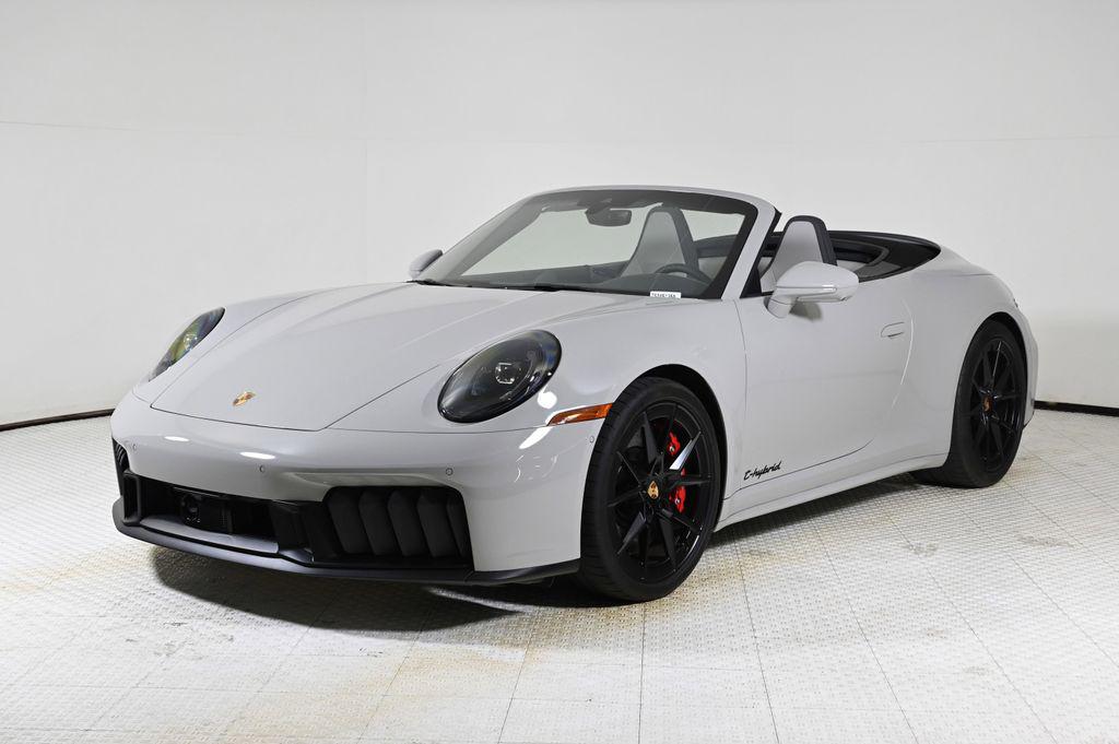 2025 Porsche 911 Carrera 4 GTS Cabriolet's photo