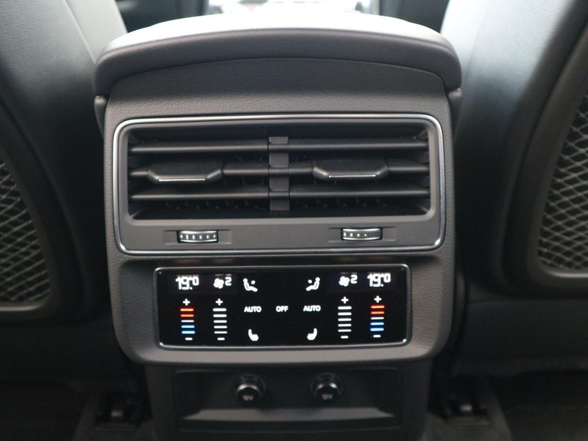 Audi SQ8 SUV