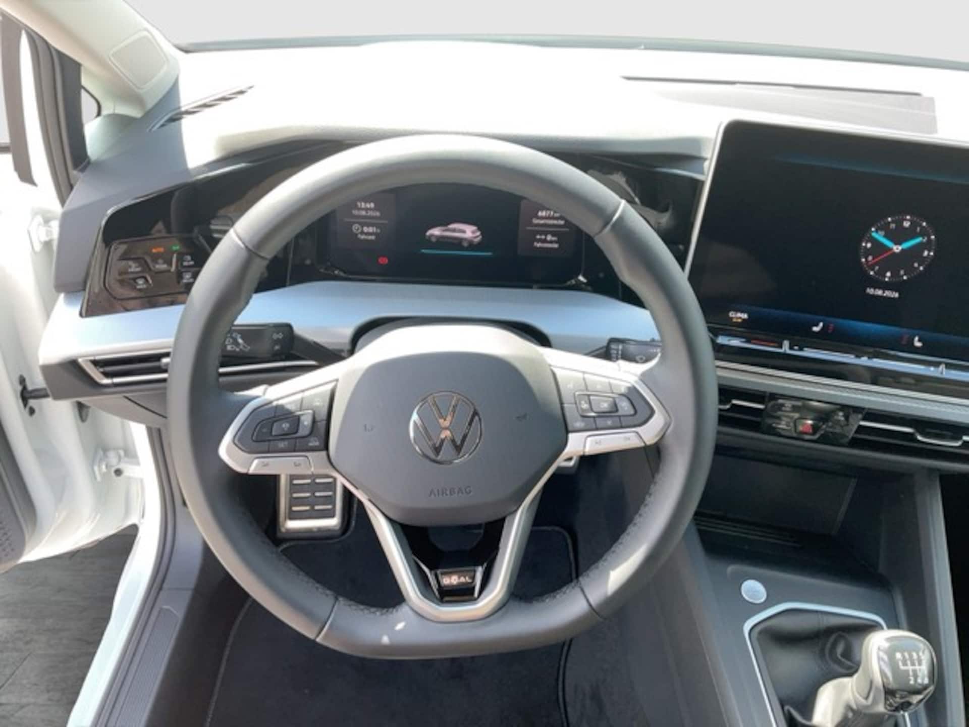 Volkswagen Golf Life