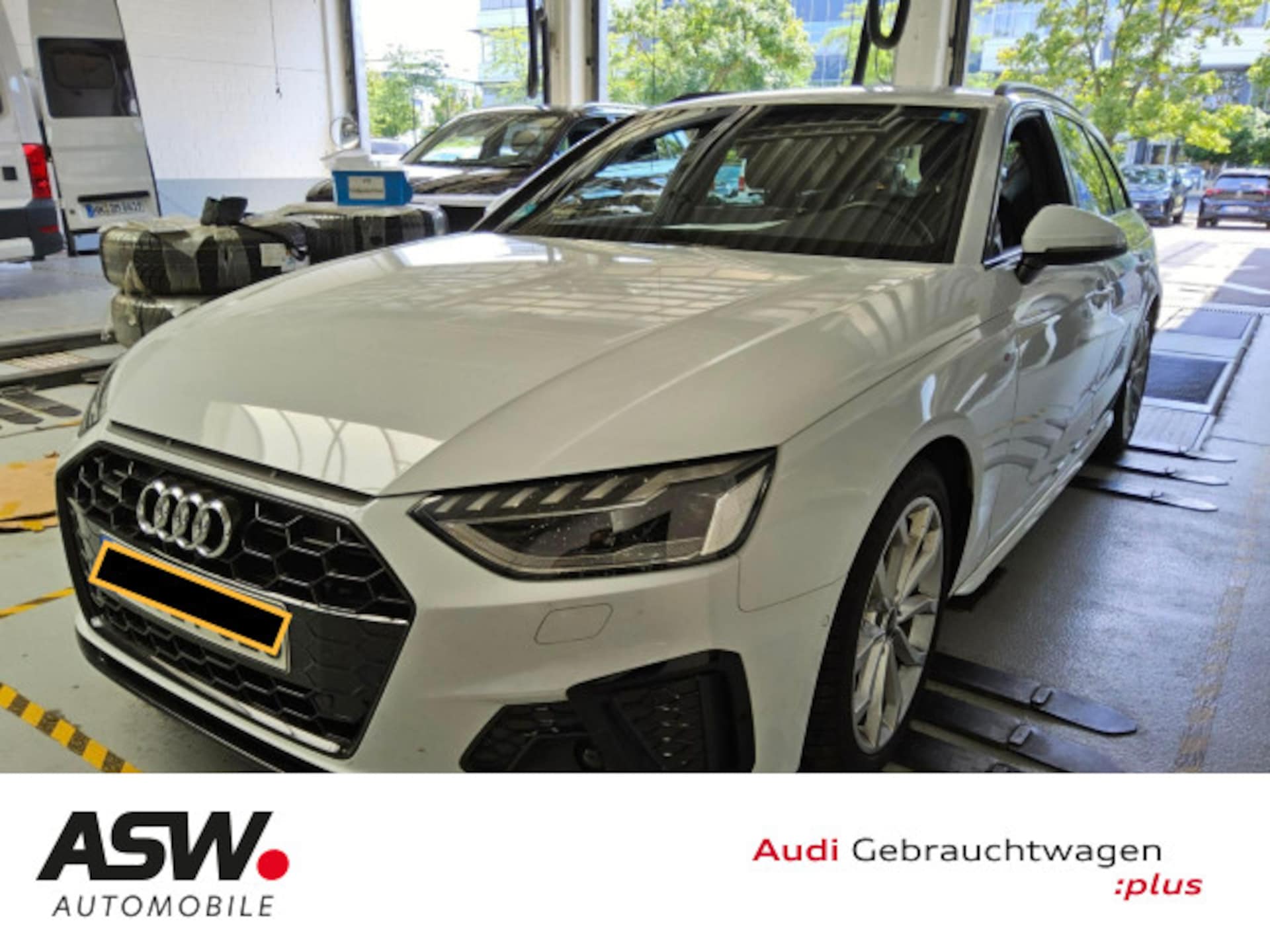 Audi A4 Avant S line