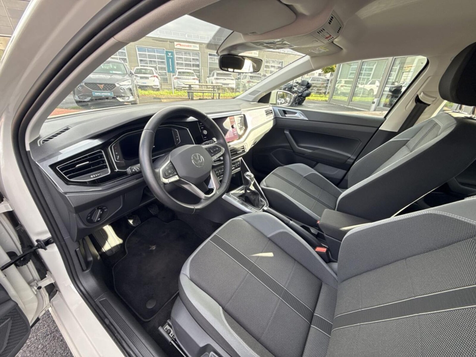 Volkswagen Polo – Bild 9