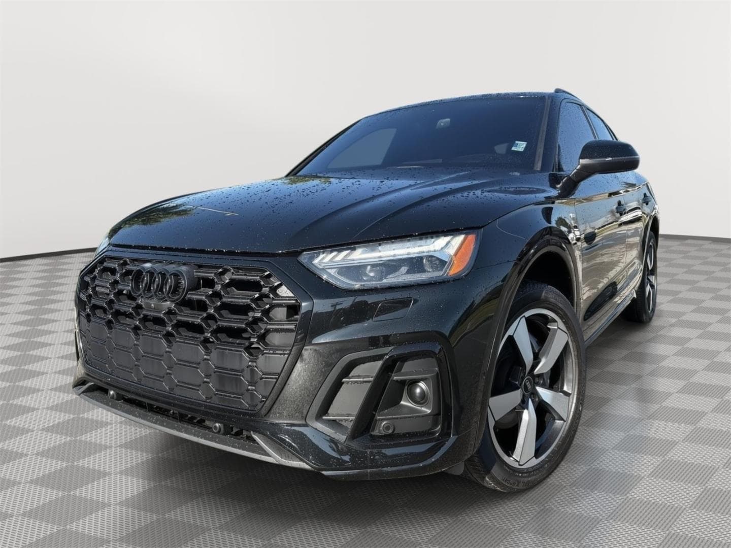 2023 Audi Q5 45 Prestige's photo