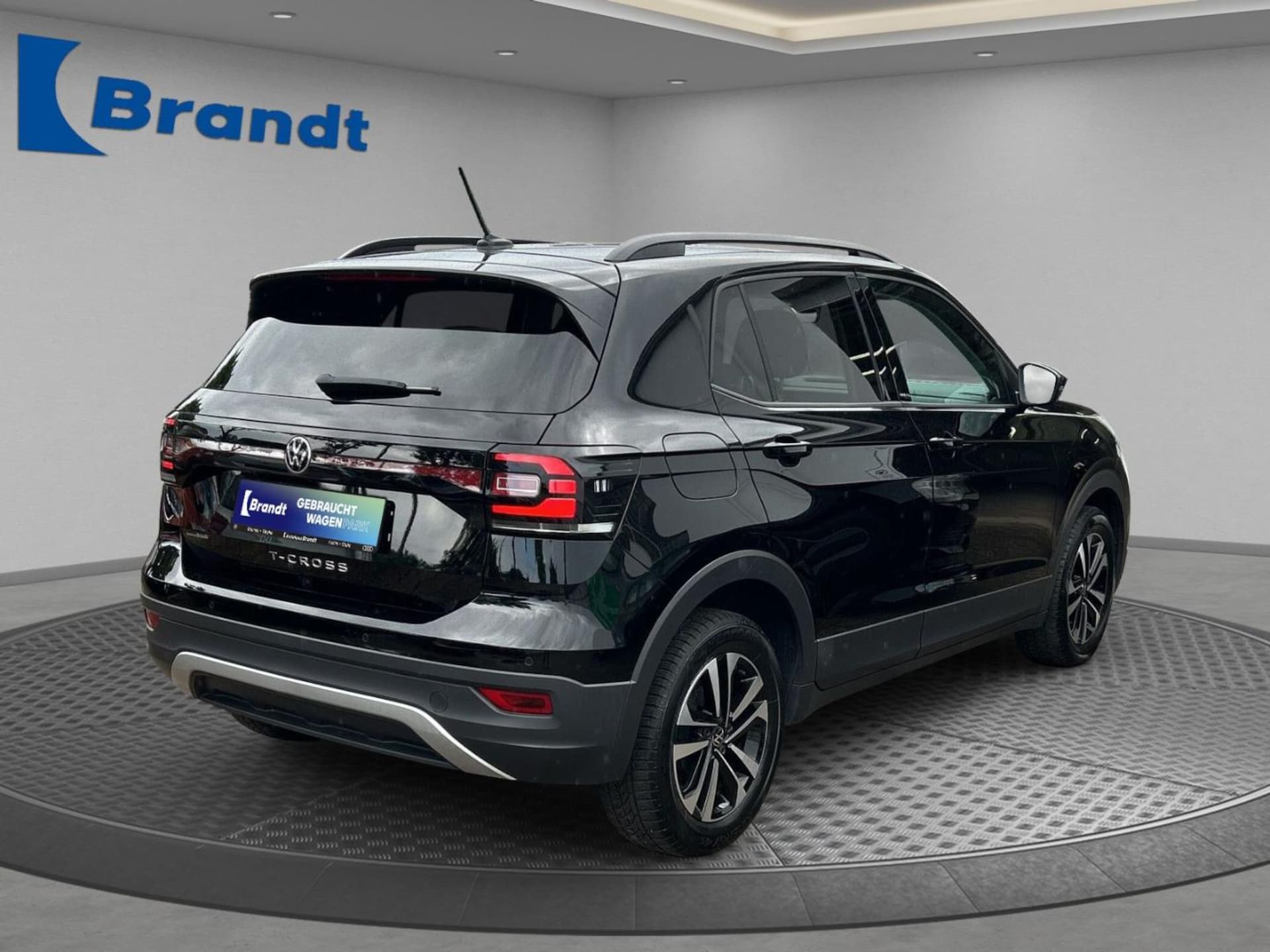 Volkswagen T-Cross United