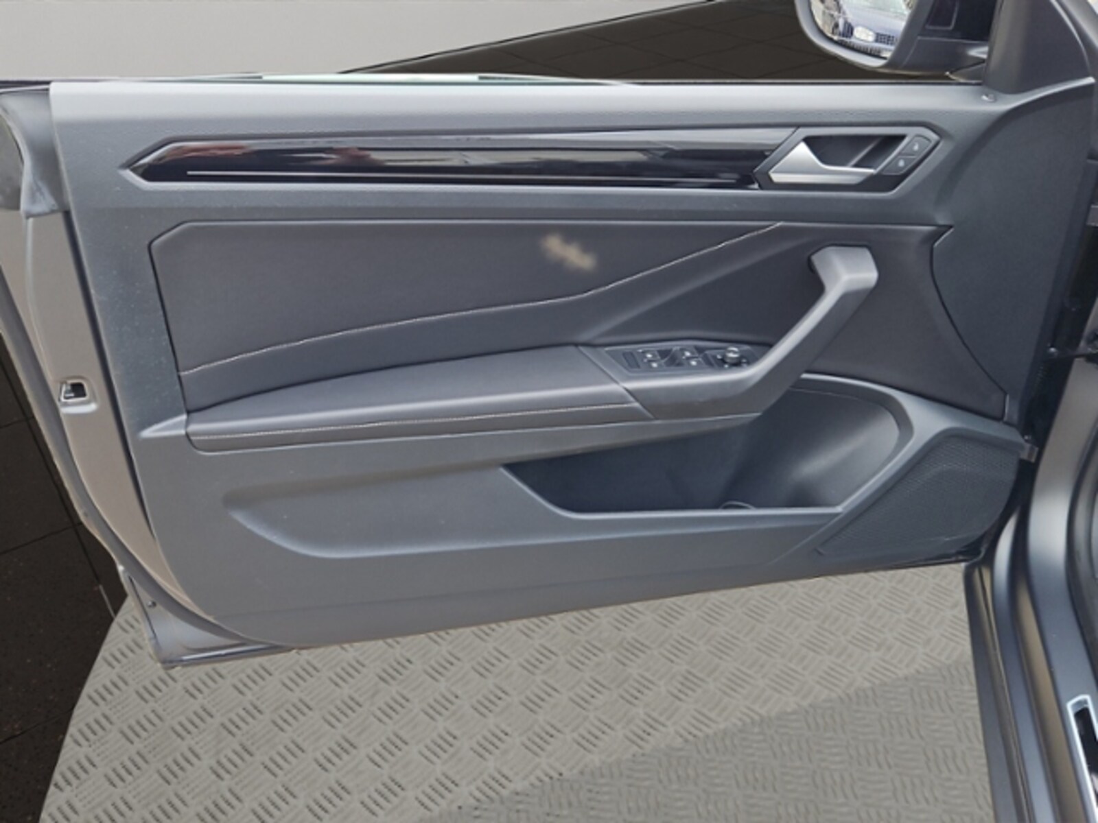 Volkswagen T-Roc Cabriolet – Bild 17