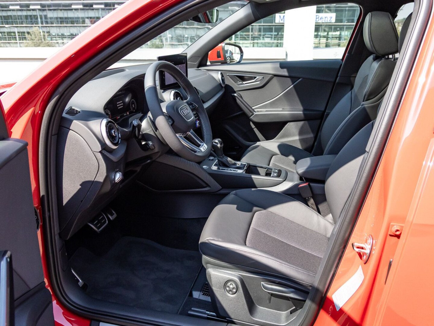 Bild über Audi Q2 S line 35 TFSI S tronic - für weitere Informationen kontaktieren Sie den Audi Partner