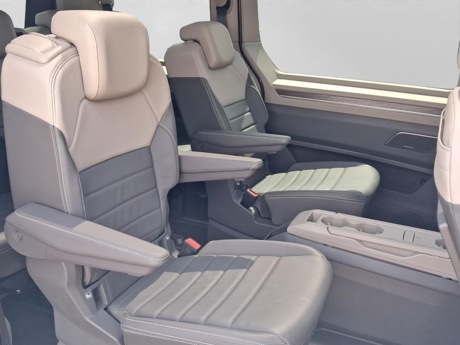 Volkswagen Multivan Style