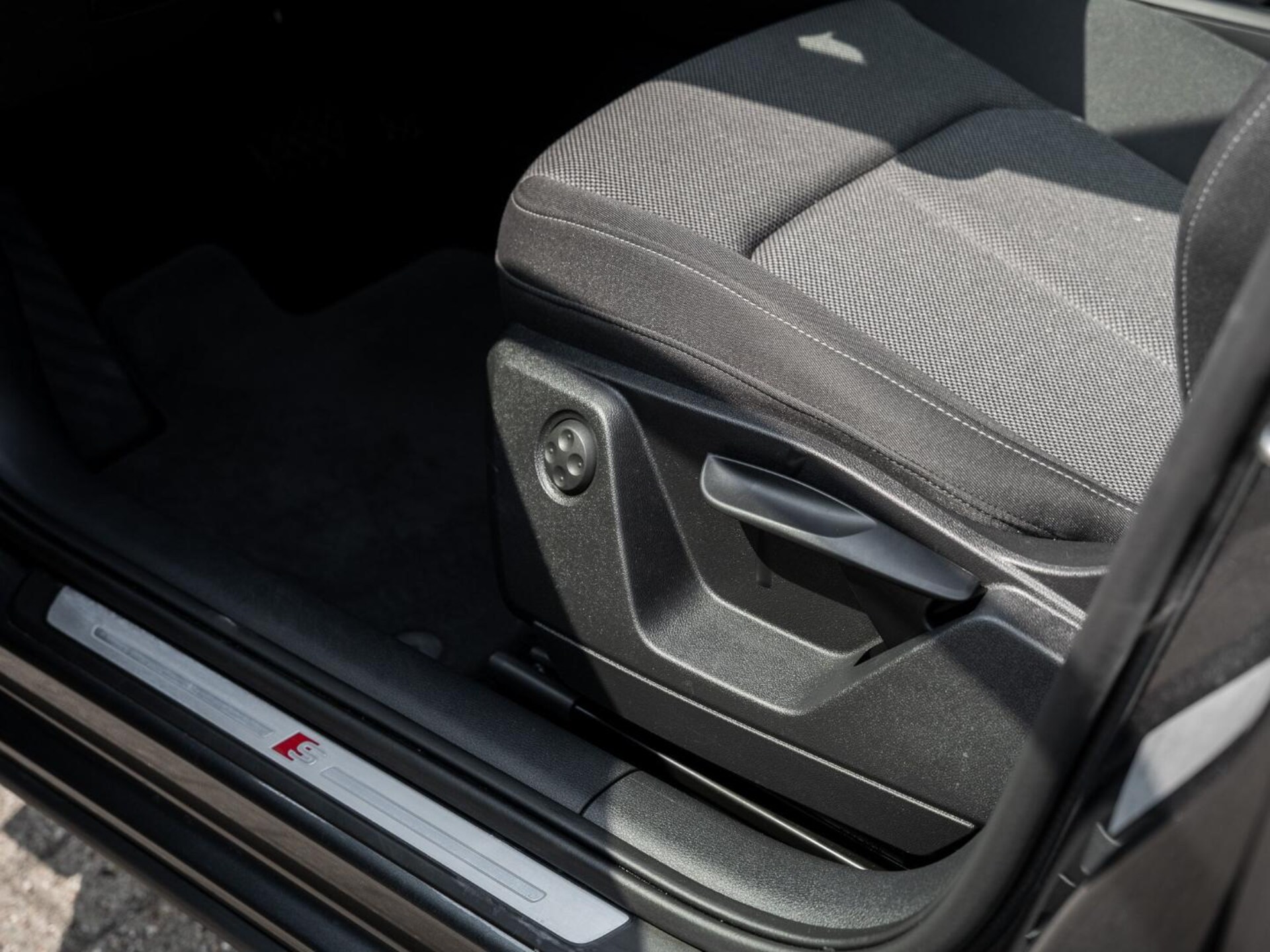 Audi Q2 S line