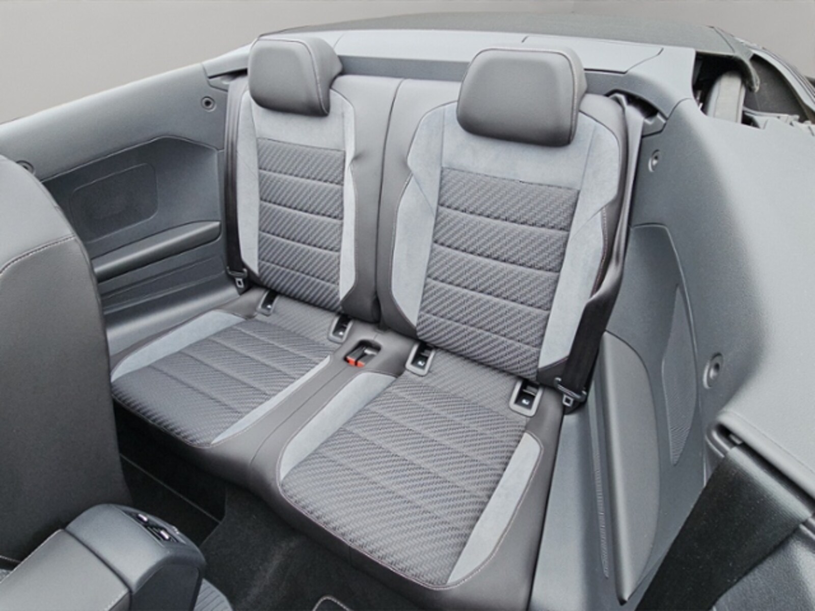 Volkswagen T-Roc Cabriolet – Bild 18