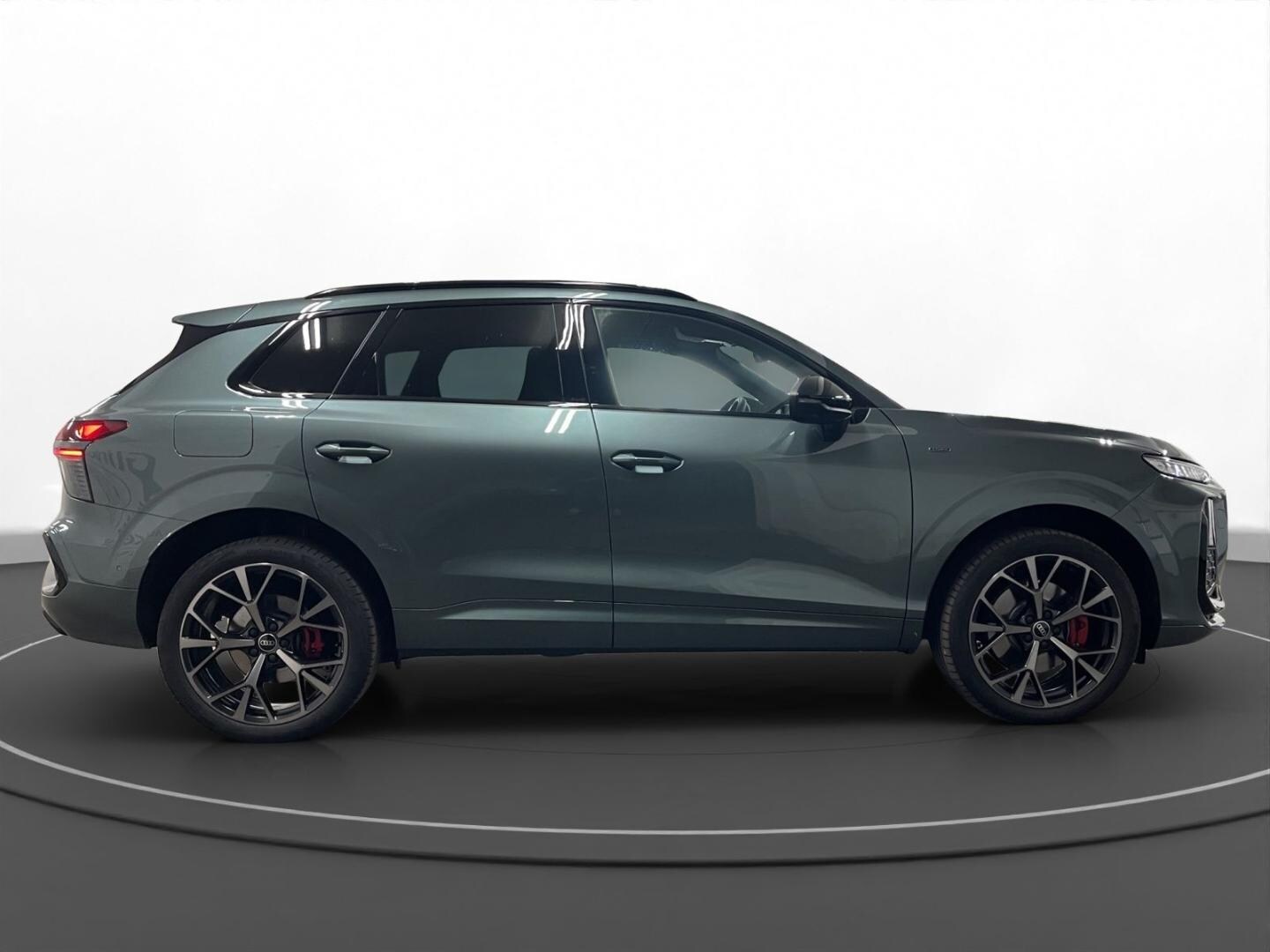 Bild über Audi Q3 SUV e-hybrid e-hybrid 200 kW S tronic - für weitere Informationen kontaktieren Sie den Audi Partner
