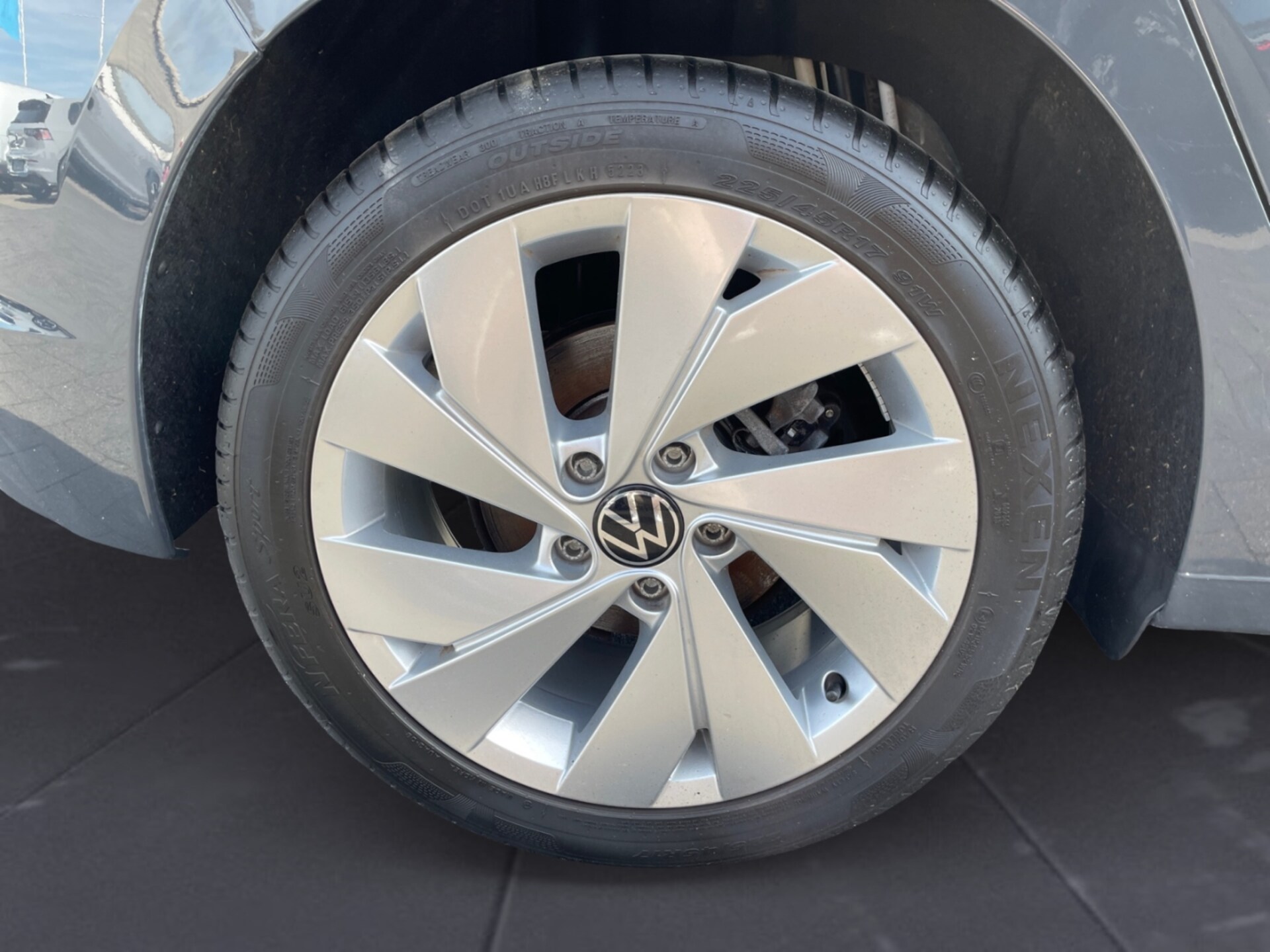 Volkswagen Golf Style