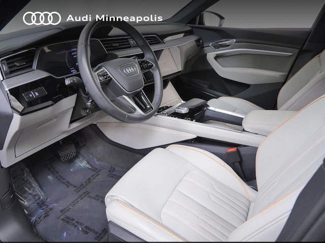 2024 Audi Q8 e-tron