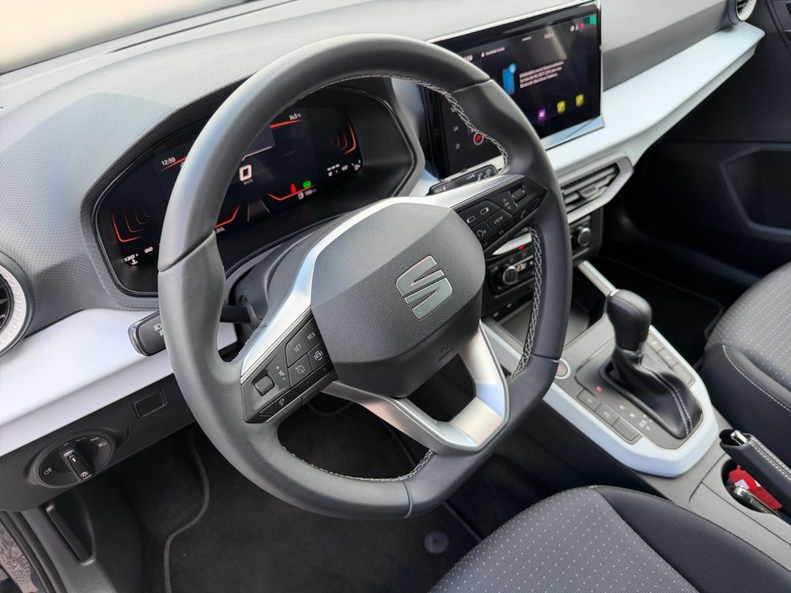 SEAT Arona – Bild 9