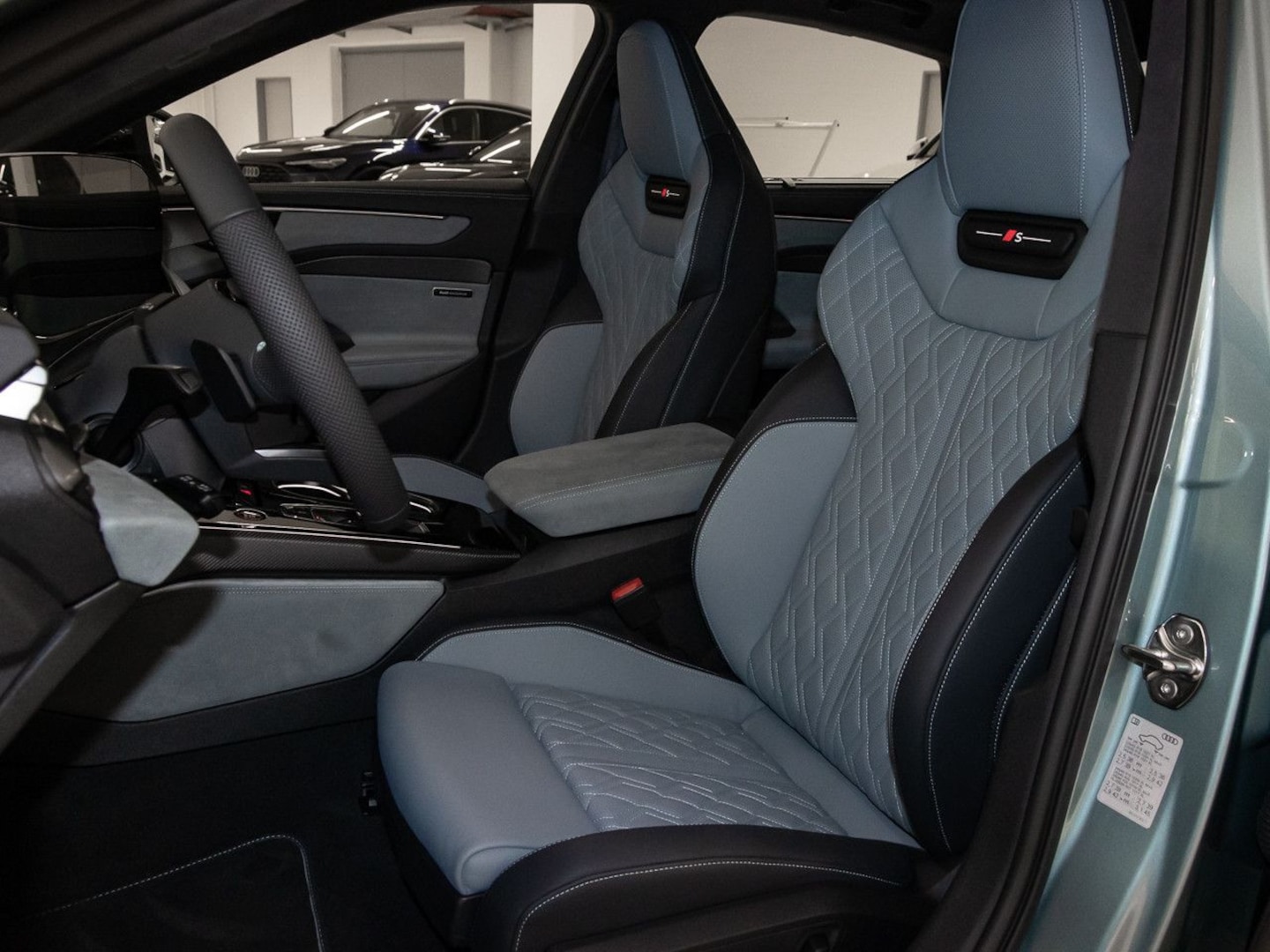 Bild über Audi A6 Limousine edition one TFSI quattro 270 kW S tronic - für weitere Informationen kontaktieren Sie den Audi Partner
