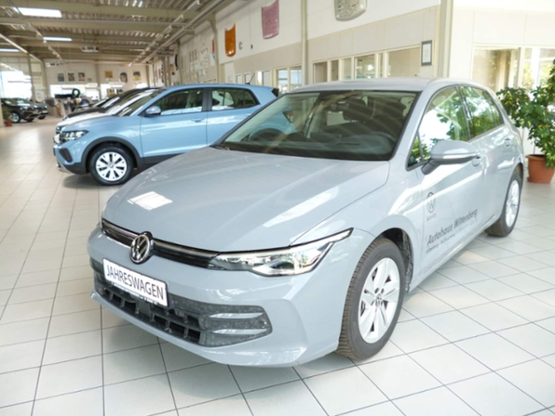 Volkswagen Golf Life