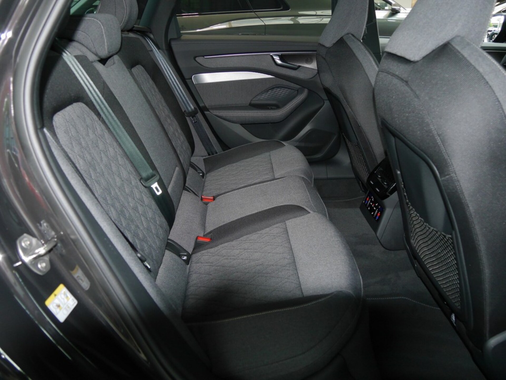 Audi A6 Avant edition one