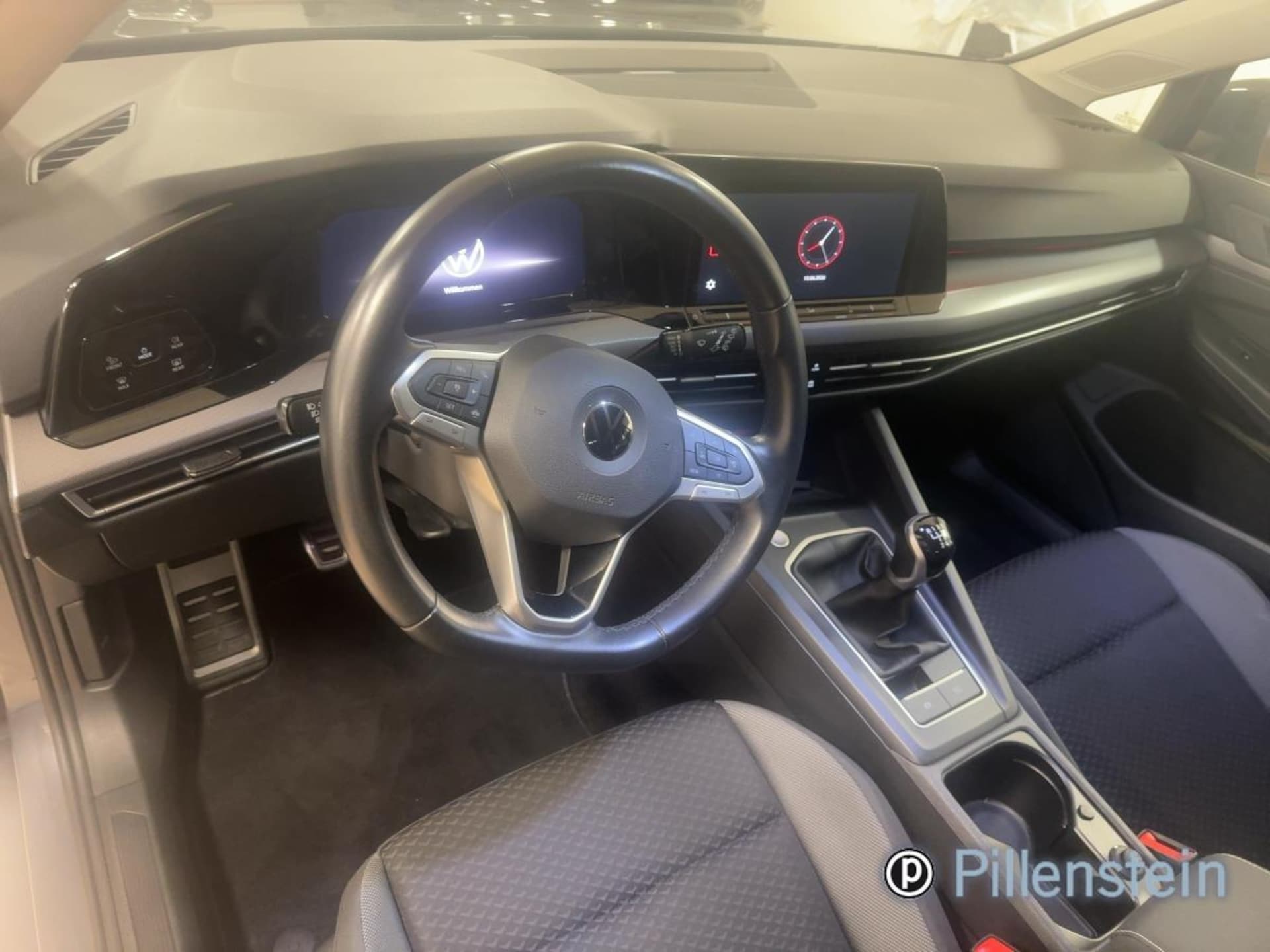 Volkswagen Golf Active