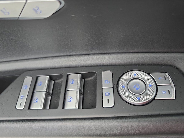 2024 GENESIS GV80 Standard - Photo 28