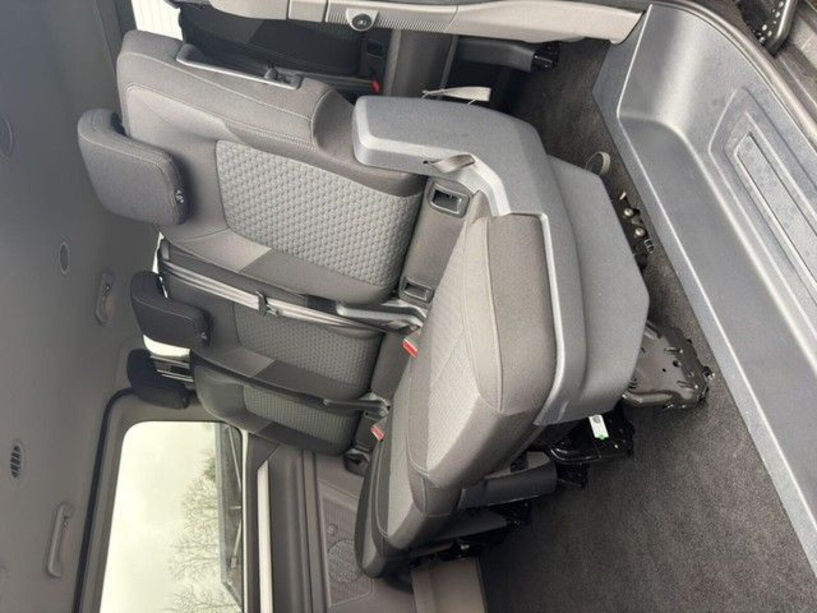 Volkswagen Caravelle – Bild 13